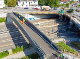 Fussgaenger- und Velobruecke Herweg Eroeffnung 1_Limmattalbahn_11 8 20