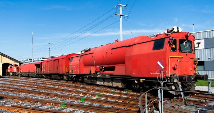 Loeschzug-LRZ-96_SBB-CFF-FFS Lukas Nauer Loeschzug-LRZ-96_SBB-CFF-FFS Lukas Nauer
