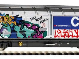 SBB Cargo Grossraumschiebewandwagen Hbbillnss mit Graffiti 58966 H0_Piko_12 19