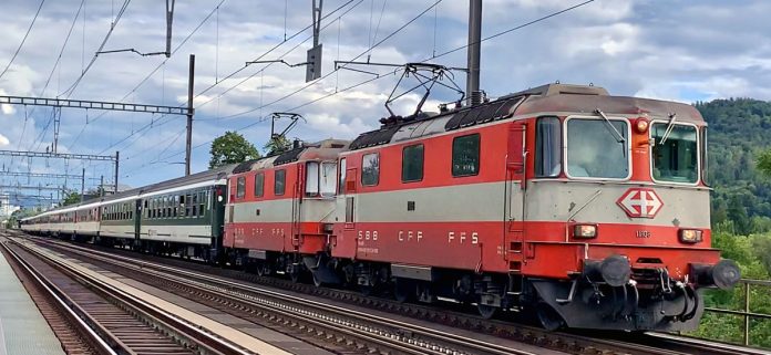 Swiss Express Doppeltraktion Re 420 008 009 IR 36 1980_Nicolas Leutenegger_18 8 20