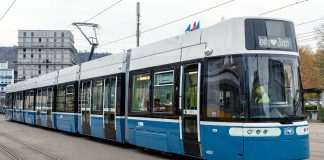 VBZ Flexity_Fahrzeug_aussen_Türseite_1_VBZ_14 11 19