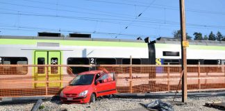 Bahnhof Biberist Ost Auto ueberfaehrt Fahrradlenker kollidiert Zug BLS_Kapo SO_12 9 20