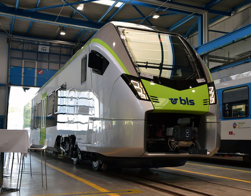 Rollout Stadler BLS FLIRT RABe 528 104 Erlen 2_Sandro Hartmeier_9 9 20