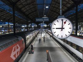 Uhr Bahnhof Basel SBB_Keystone Georgios Kefalas_26 4 18