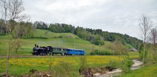 unterwegs-bei-Wasen_Genossenschaft Museumsbahn Emmental_10 05 09