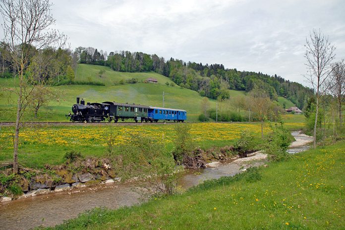 unterwegs-bei-Wasen_Genossenschaft Museumsbahn Emmental_10 05 09