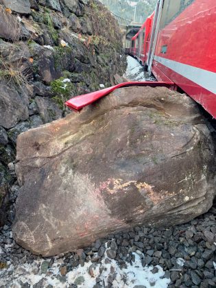 Sils Unfall Steine AGZ Alvra At 57805 A 57005 AB 57205 3_RhB_27 10 20