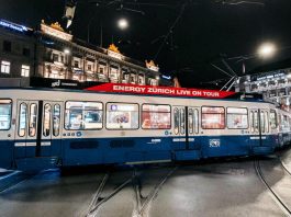 VBZ Tram 2000 Pony-Anhaenger B 2406 Radio Energy Studio Paradeplatz_Vbzonline ch_10 20