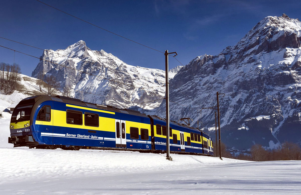 Zug Berner-Oberland Bahn-BOB Wetterhorn_Jungfraubahnen Management