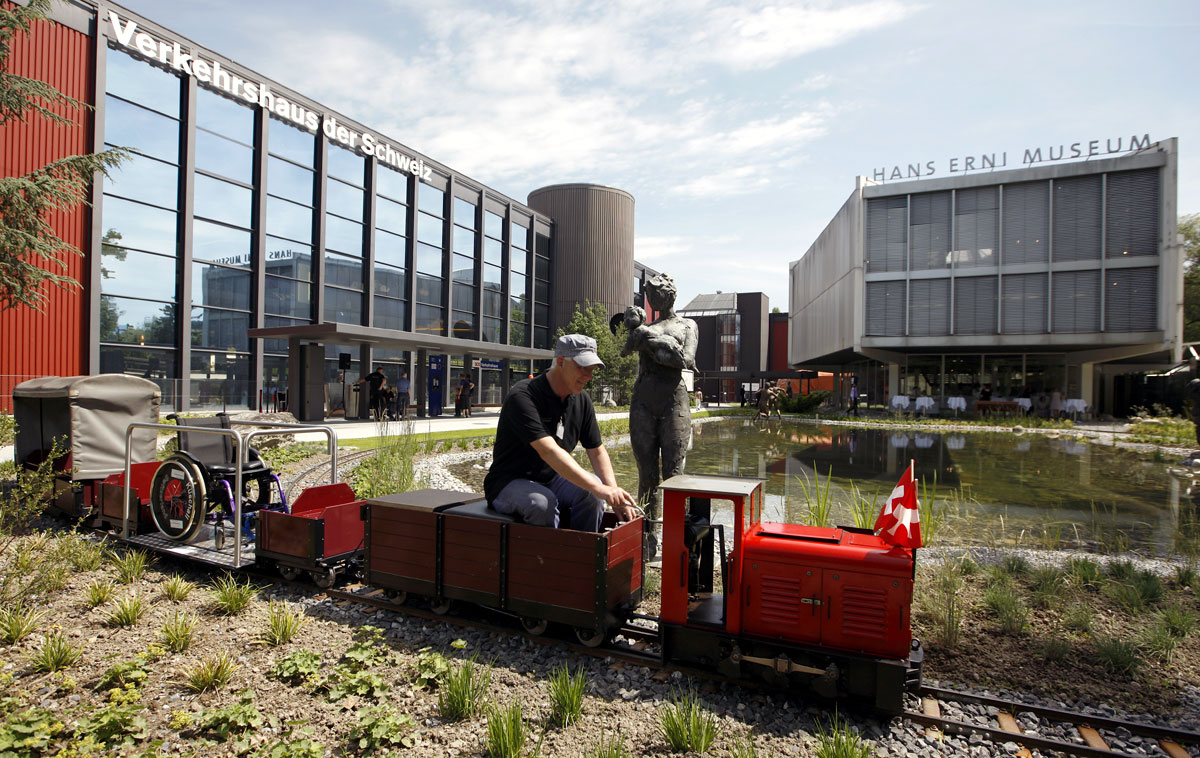 Biotop Skulpturengarten Gartenbahn Verkehrshaus_Photopress Alexandra Wey_15 6 12