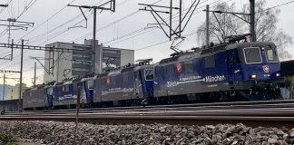 SBB Cargo Re 421 blau Muenchen Ueberfuhr Dietikon Glanzenberg_Nicolas Leutenegger_15 12 20