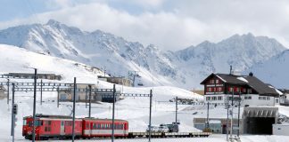 Autozug am Oberalppass_MGB_27 1 17