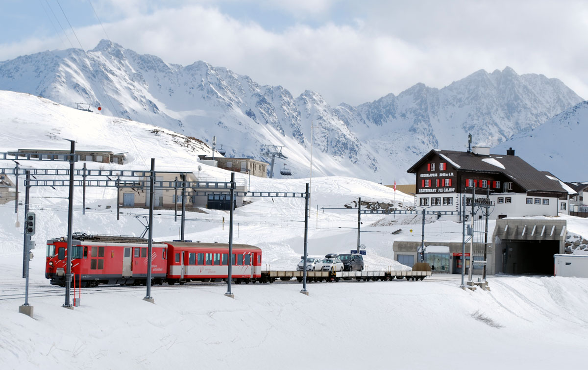 Autozug am Oberalppass_MGB_27 1 17