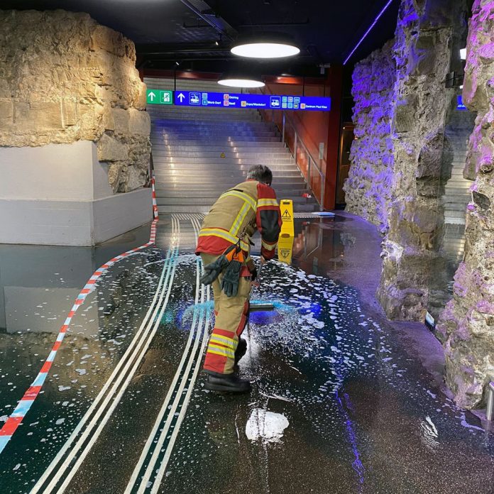 Defekt Sprinkleranlage ueberschwemmte Christoffelunterfuehrung Bahnhof Bern_Schutz und Rettung Bern_19 1 21 Defekt Sprinkleranlage ueberschwemmte Christoffelunterfuehrung Bahnhof Bern_Schutz und Rettung Bern_19 1 21
