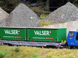 H0m RhB R-w Tragwagen mit Valser-Container 2291 170-175_Bemo_5 21