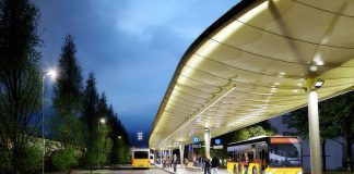 Umgestaltung Bahnhofplatz Bushof Blick Bahnseite_Stadt Sursee_2020