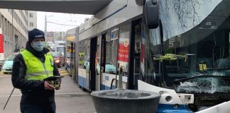 Unfall-Limmatplatz VBZ Wagen 94 Doppelgelenk-Trolleybus plus 1_Stapo ZH_8 1 21