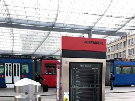 Abfahrtsmonitor Bahnhof Bern_Bernmobil_3 21