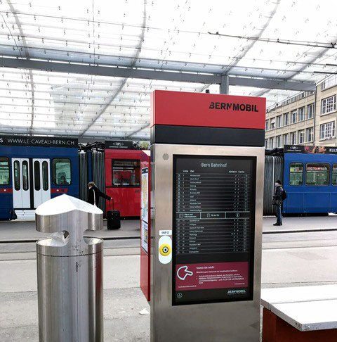 Abfahrtsmonitor Bahnhof Bern_Bernmobil_3 21