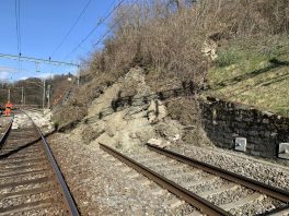SBB-Linie Lausanne - Fribourg nach Erdrutsch bei La Conversion unterbrochen [aktualisiert]