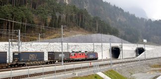 Gotthard-Basistunnel Einfahrt Nordportal ICN_Sandro Hartmeier_14 11 16