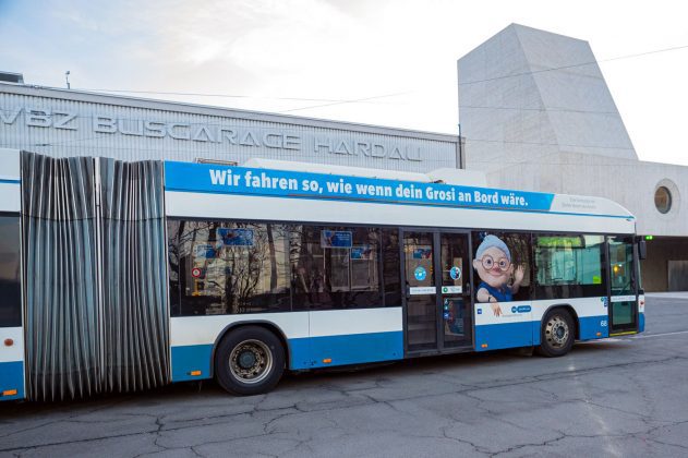 Grosi-an-Bord-Bus-aussen VBZ_Stadt Zuerich_3 21