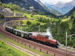 Erlebniszug San Gottardo Wattinger Kurve Wassen_Georg Trueb_15 6 13