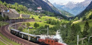 Erlebniszug San Gottardo Wattinger Kurve Wassen_Georg Trueb_15 6 13