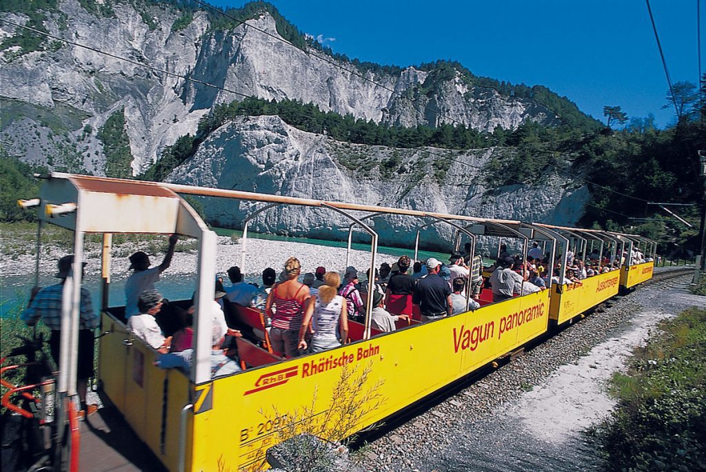 Rheinschlucht-Sommer_Rhaetische Bahn_20 3 08