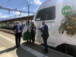 SBB feiert mit Taufe eines FLIRT3 auf den Namen «Grande Eau» die Entwicklung der RER Vaud [aktualisiert]