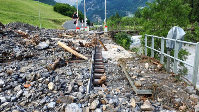 Eltschenbach Parketterie Wolfenschiessen Strasse Zentralbahn_ZB_11 7 21