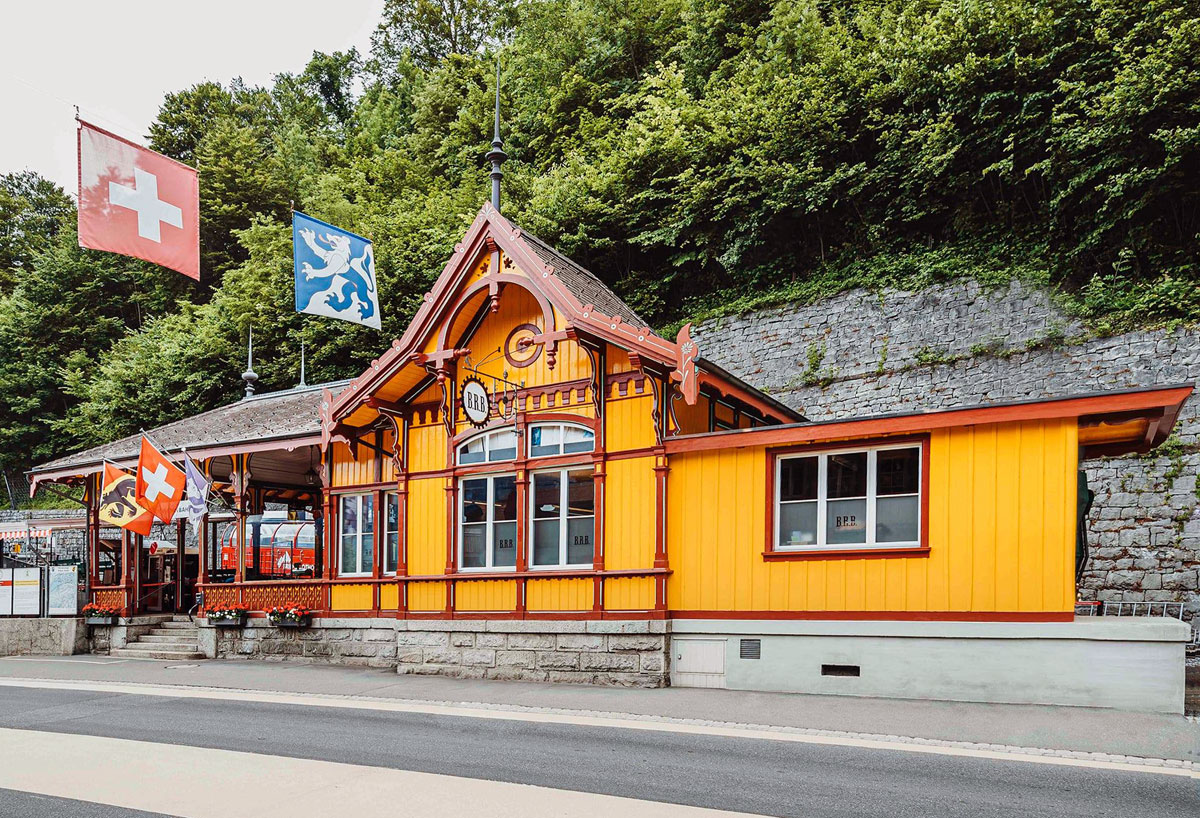 Brienz Rothorn Bahn Talstation Brienz in neuem Kleid_BRB_8 21