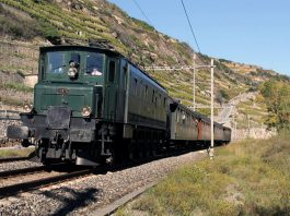 Lokomotive Ae 47 10976 mit historischen Reisezugwagen_SBB Historic Team Lausanne_18 10 14