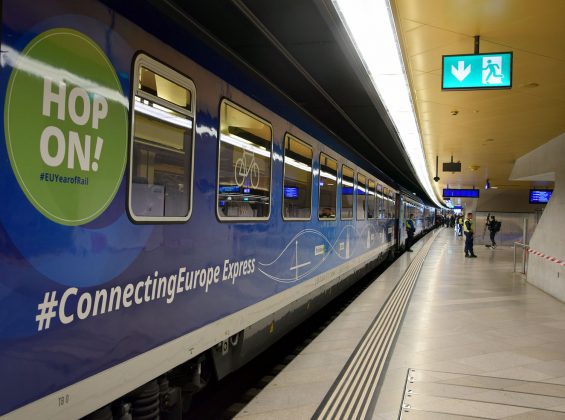 Connecting Europe Express Zuerich HB 1_Sandro Hartmeier_27 9 21