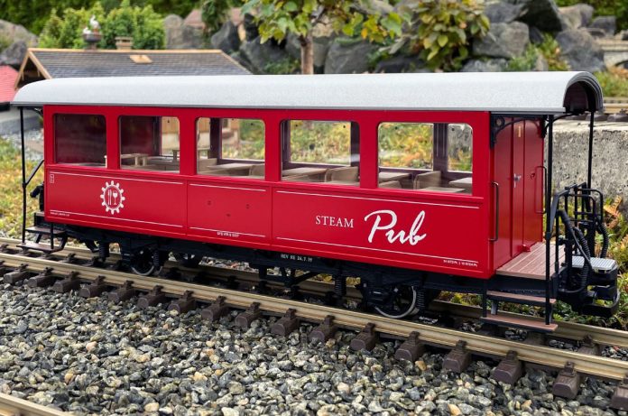 LGB 30560 DFB Barwagen Steam Pub_Maerklin_10 21