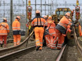 Arbeiter Ersatz Schienen Infrastruktur_SBB CFF FFS