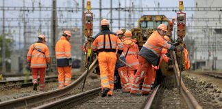 Arbeiter Ersatz Schienen Infrastruktur_SBB CFF FFS