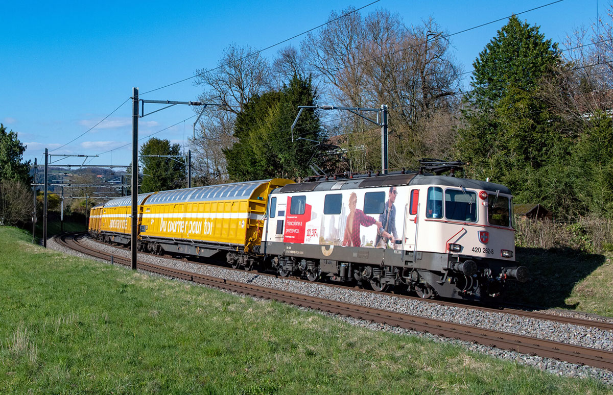 Re 420 262 Postzug Die Post_SBB Cargo_7 2 22