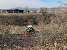 Niederglatt Traktor Unfall Bahnlinie_Kapo ZH_11 3 22_