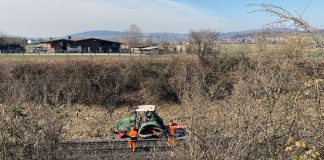 Niederglatt Traktor Unfall Bahnlinie_Kapo ZH_11 3 22_