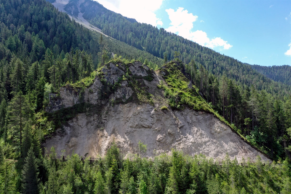 Steinschlagschutzprojekt Gebiet Leidboden_ Kanton Graubuenden