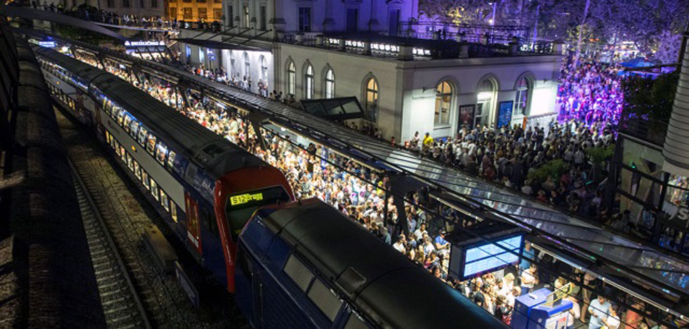 Eventverkehr Bahnhof Zuerich Stadelhofen_SBB CFF FFS