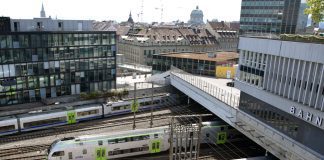 Bahnhof Bern Ein Ausfahrt Zuege SBB BLS_Sandro Hartmeier_15 8 16