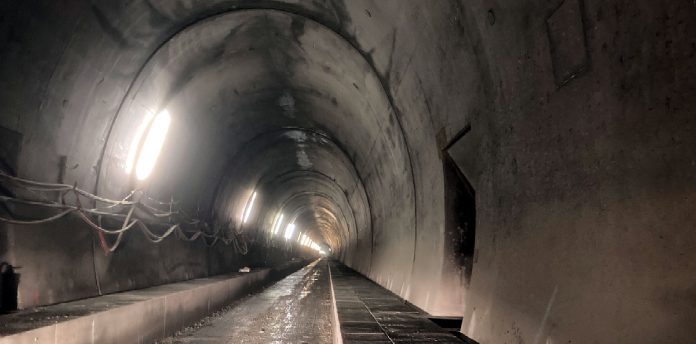 Neuer Albulatunnel Rohbau Ortbetongewoelbe Sohle Bankette_RhB
