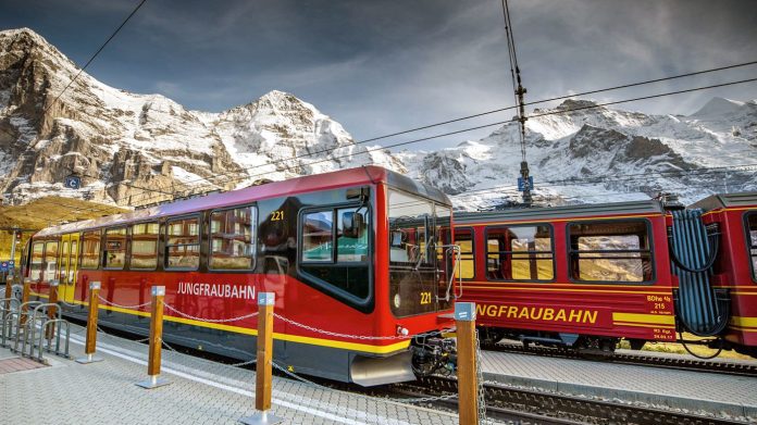 JB Kleine-Scheidegg neue alte Zugkomposition_Jungfraubahnen Management