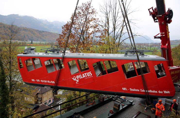 Abtransport Bhe 12 21 Alpnachstad_Pilatus-Bahnen_14 11 22