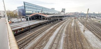 Margarethenbruecke-SNCF-Bahnhof_Vollbild Fotografie Michael Kunz_8 11 22