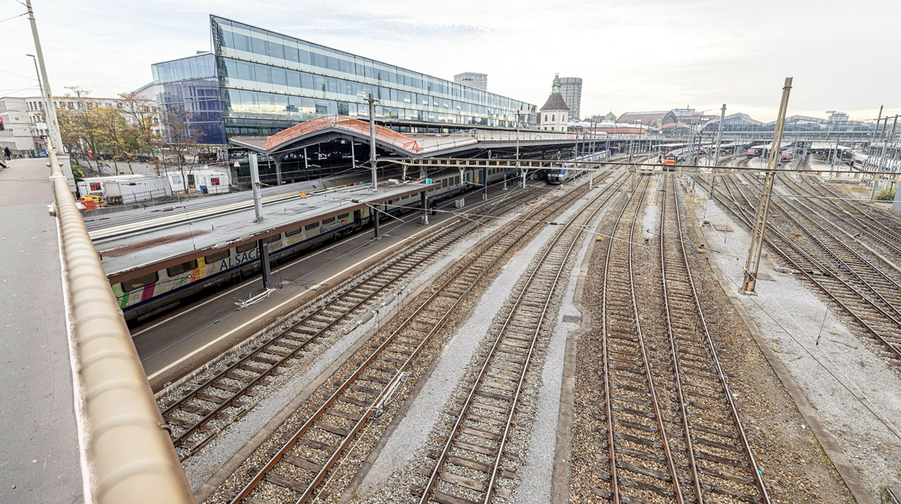 Margarethenbruecke-SNCF-Bahnhof_Vollbild Fotografie Michael Kunz_8 11 22