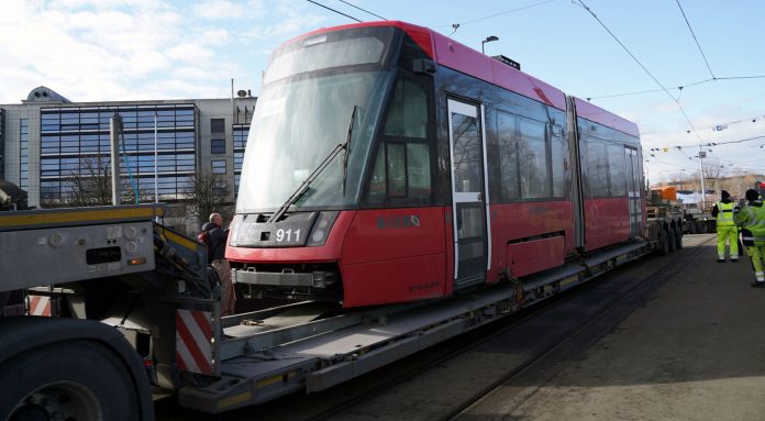 Tramlink Bernmobil Ankunft Bern 911_Stadler_1 2 23