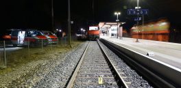 Bahnhof Wiesendangen: Zug kollidiert mit Gegenständen auf Gleisen [aktualisiert]